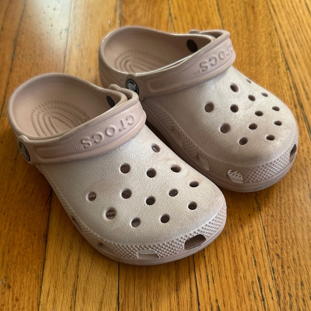 CROCS Kids Clogs - size J1